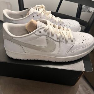 Air Jordan 1 Retro LOW OG White